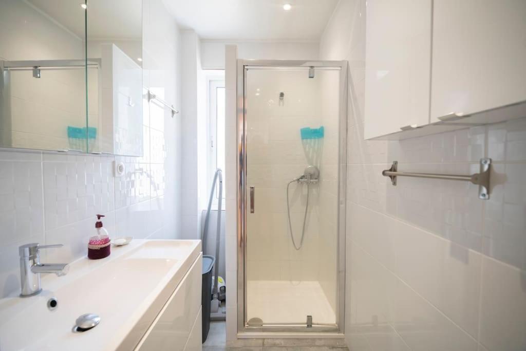 ניס Appartement Avec 4 Chambres Doubles - Proche De La Mer, Des Transports Et De La Promenade Des Anglais מראה חיצוני תמונה